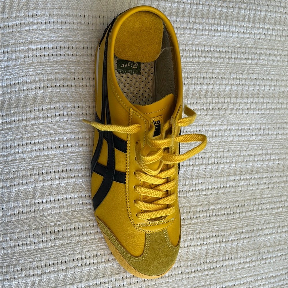 Onitsuka Tiger by Asics Men's Yellow and Black Sneakers